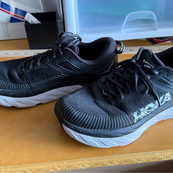 Hoka Bondi 7 Black Athletic Shoes women’s 8.5D - Picture 2 of 9